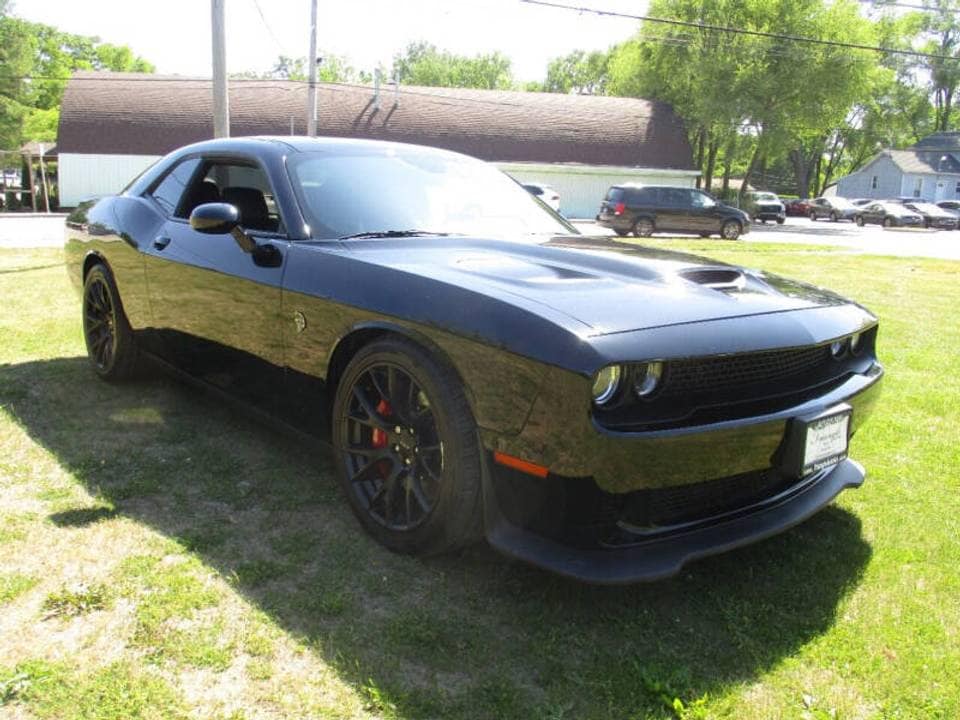 2016 Dodge Challenger SRT Hellcat 2dr Coupe