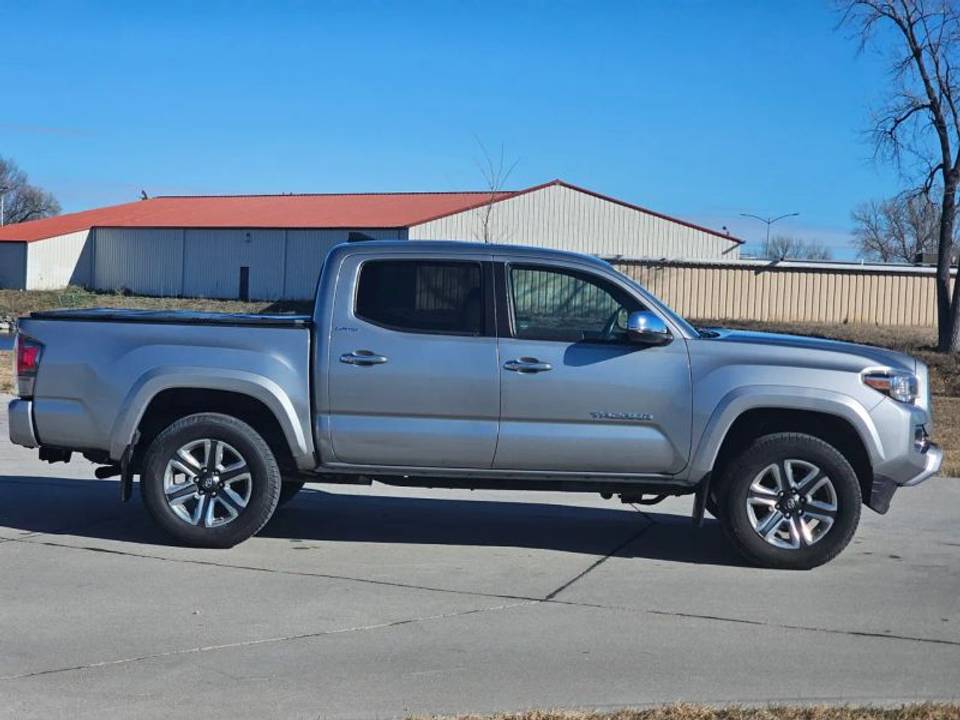2017 Toyota Tacoma