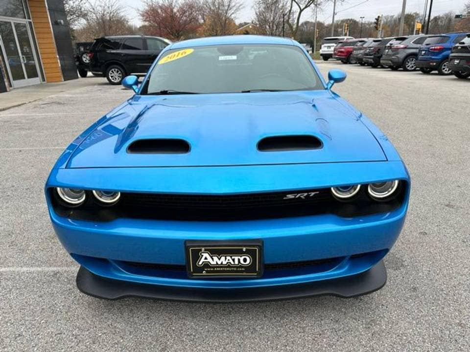 2016 Dodge Challenger SRT Hellcat 2dr Coupe