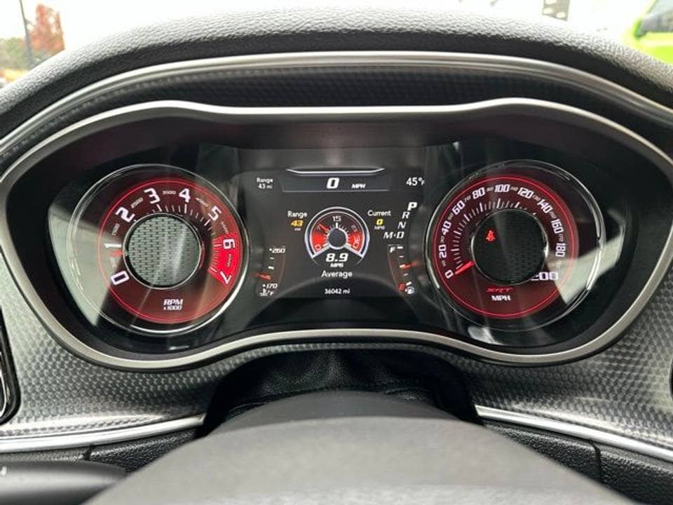 2016 Dodge Challenger SRT Hellcat 2dr Coupe