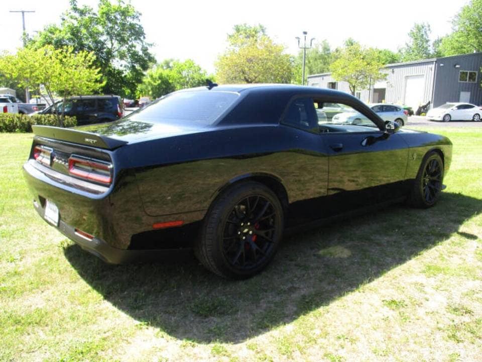 2016 Dodge Challenger SRT Hellcat 2dr Coupe