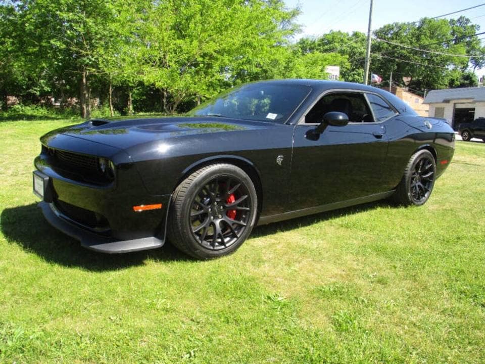 2016 Dodge Challenger SRT Hellcat 2dr Coupe
