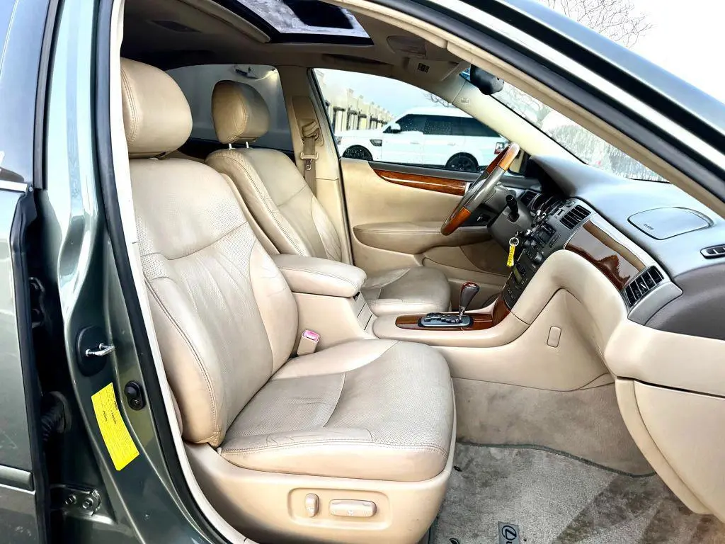 2005 Lexus ES 330 Base