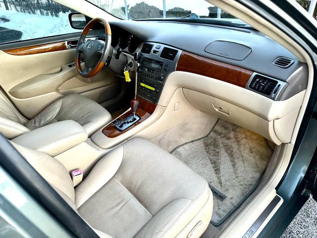 2005 Lexus ES 330 Base