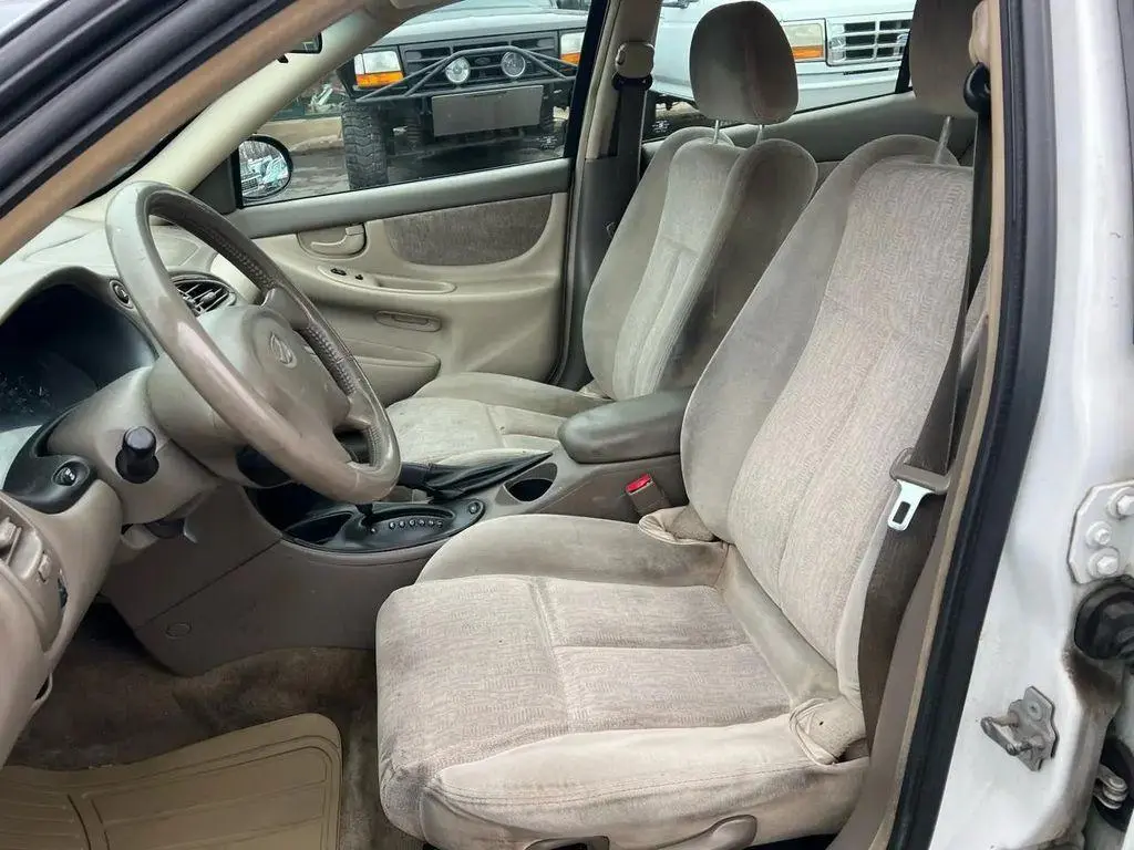 2004 Oldsmobile Alero GL1
